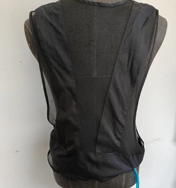 와류관 방식 에어컨 조끼와 기존 냉방 방식의 차이점은 무엇일까요?